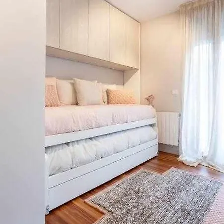 Δωμάτια σε οικογενειακή κατοικία Martin Deuna Etxea- Piso En Zona Residencial Μπερμέο