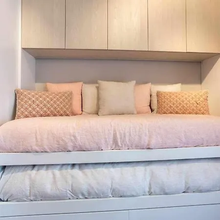 Habitación en casa particular Martin Deuna Etxea- Piso En Zona Residencial *