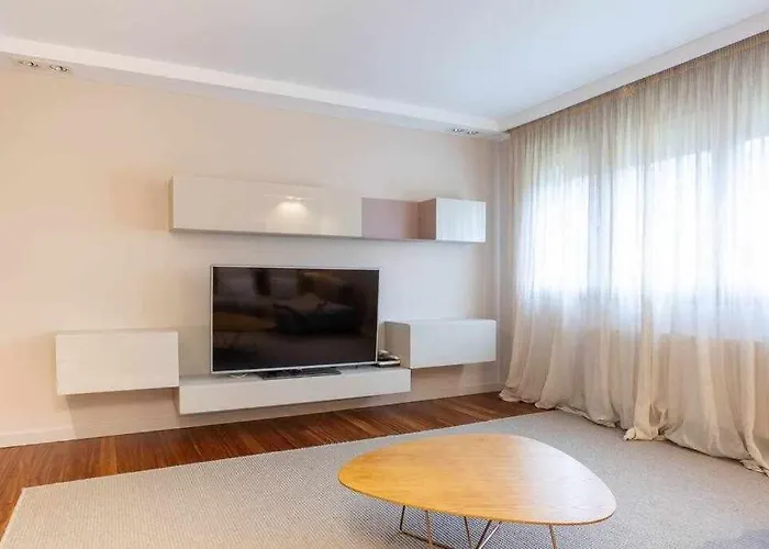 Martin Deuna Etxea- Piso En Zona Residencial Alloggio in famiglia