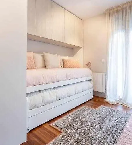 Habitación en casa particular Martin Deuna Etxea- Piso En Zona Residencial Bermeo