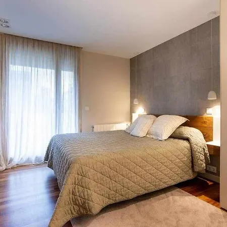 Martin Deuna Etxea- Piso En Zona Residencial *