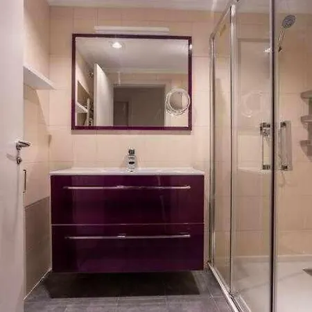 Martin Deuna Etxea- Piso En Zona Residencial منزل للإقامة *